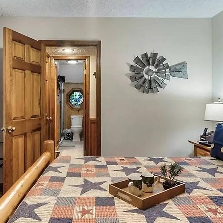 Beary Peaceful Smokies Retreat: Hot-Tub & Pools Villa Pigeon Forge Luaran gambar