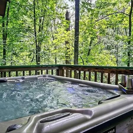 Beary Peaceful Smokies Retreat: Hot-Tub & Pools Villa Pigeon Forge Luaran gambar