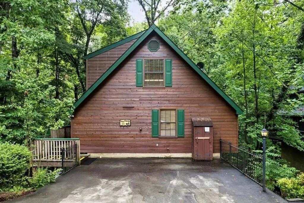 Beary Peaceful Smokies Retreat: Hot-Tub & Pools Villa Pigeon Forge Luaran gambar