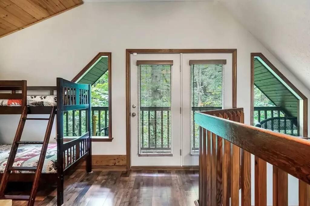 Beary Peaceful Smokies Retreat: Hot-Tub & Pools Villa Pigeon Forge Luaran gambar
