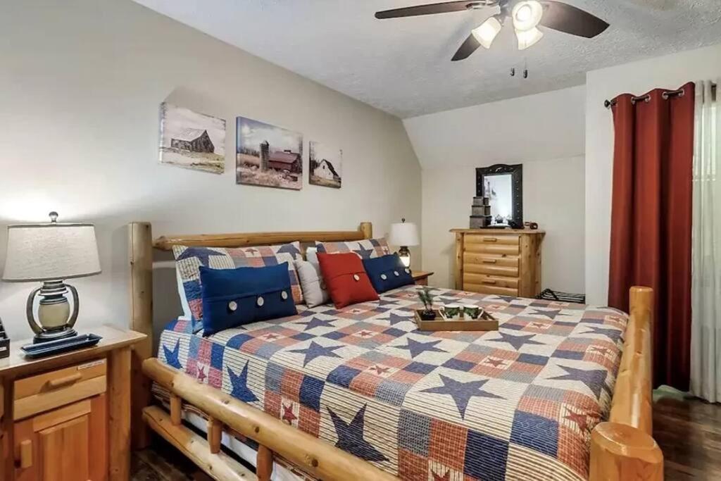 Beary Peaceful Smokies Retreat: Hot-Tub & Pools Villa Pigeon Forge Luaran gambar